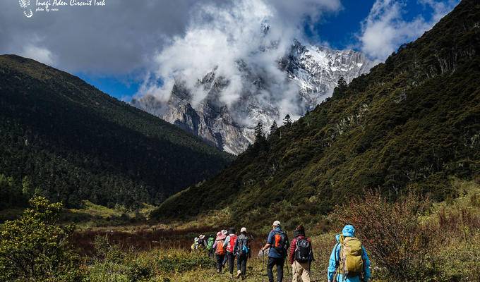 【雪山与星河下的梦境】亚丁大转山（6天5晚75km徒步）